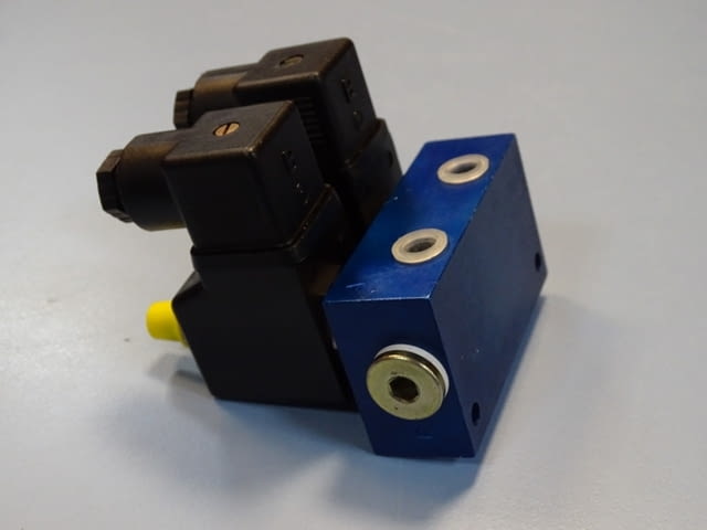 Пневматичен вентил Festo BMCH-2-3-1/8 Solenoid Valve 0-7Bar 24VDC - снимка 10