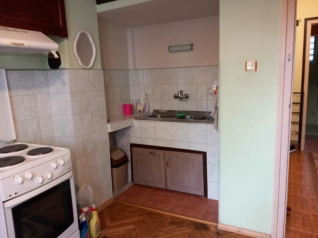 Давам под наем тристаен апартамент на Центъра 2-bedroom, 66 m2, Brick - city of Plovdiv | Apartments - снимка 4