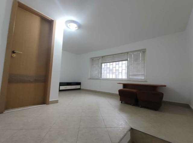 Давам под наем търговско помещение в Кючук Париж 1-bedroom, 45 m2, Brick - city of Plovdiv | Offices - снимка 8