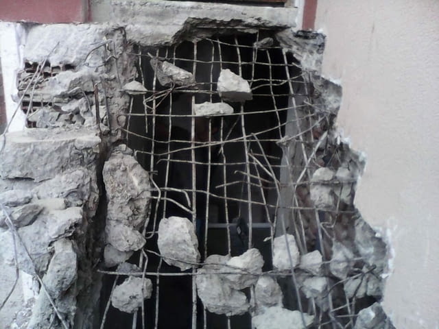 Кърти Чисти Извозва + Хамалски услуги София Bulgaria, Cargo Insurance, Disposal of Construction Waste, Boxing, Appliance Insurance, Furniture Insurance, Disposal of Household Appliances, Disposal of Old Furniture, Disposal of Construction Waste, Boxing, Unloading of Cargo, Loading of Cargo, Courtyards Cleaning, Basements Cleaning, Roofs Cleanup, 8 ton - city of Sofia | Transport - снимка 1