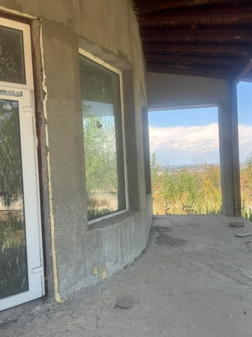 КЪЩА с двор в с. Марково - Пловдив 2-етажна, Тухла, 152 м2 - село Марково | Къщи / Вили - снимка 9