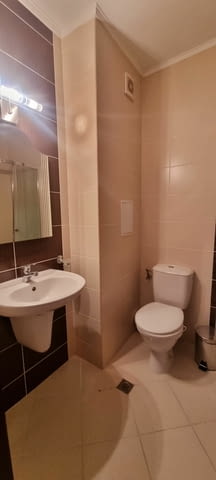 Луксозен обзаведен апартамент с 2 спални на 200м от плажа в Равда - снимка 11