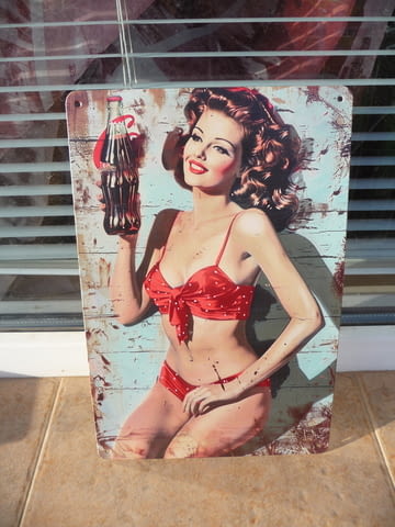 Метална табела Coca Cola момиче с червен бански червенокоса, city of Radomir - снимка 1