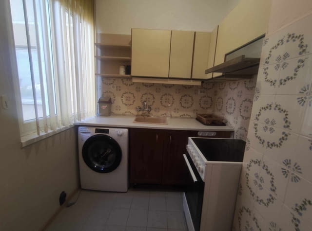 Давам под наем напълно обзаведена боксониера тип едностаен в Тракия срещу СОУ "Стоян Михайловски" , б - снимка 11