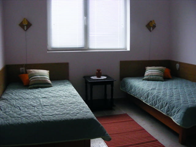 Вила Бадема Балчик, Къща под наем, Басейн, Детска площадка, Интернет, Климатик, Паркинг, Кабелна телевизия - град Балчик | Почивка на Море - снимка 5