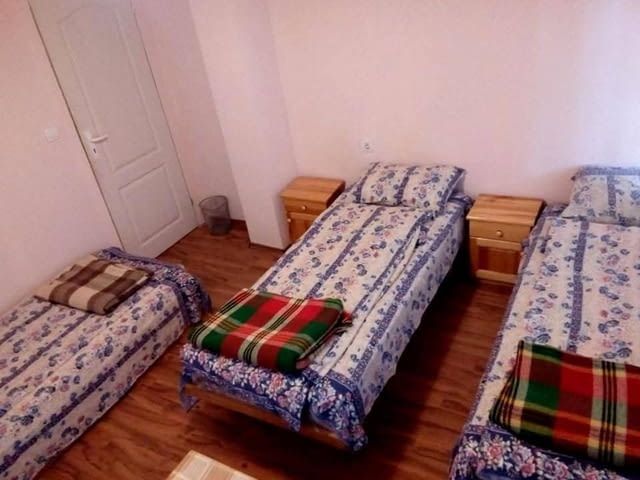 Давам стаи под наем в с. Лозен - village Gorni Lozеn | Hotel - снимка 1