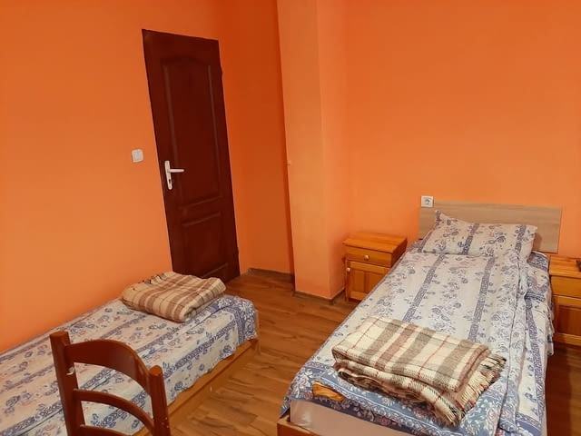 Давам стаи под наем в с. Лозен - village Gorni Lozеn | Hotel - снимка 8