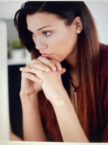 # ТОП ясновидка АЯ-събира разделени влюбени и семейства на 101% - снимка 1