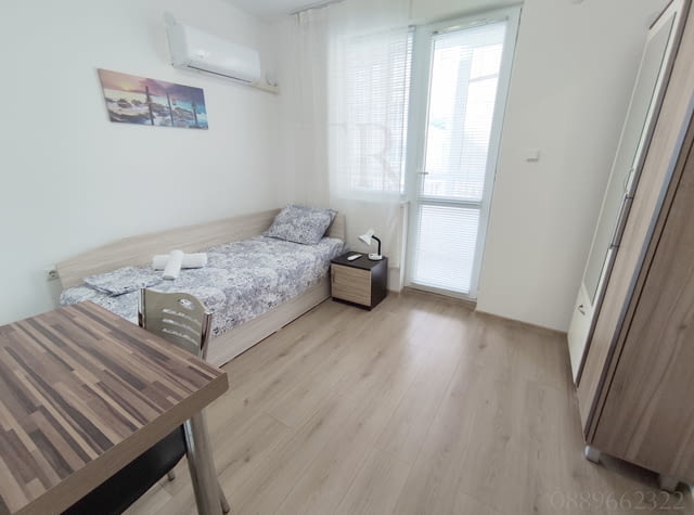 100 метра до Морска градина, тристаен апартамент ”Плаж 3” за нощувки, ж.к. Лазур, Бургас, под наем - снимка 9