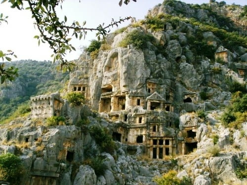 Памуккале и Анталия за 4 нощи със самолет с български език за туристи над 55 г. и приятели - снимка 3