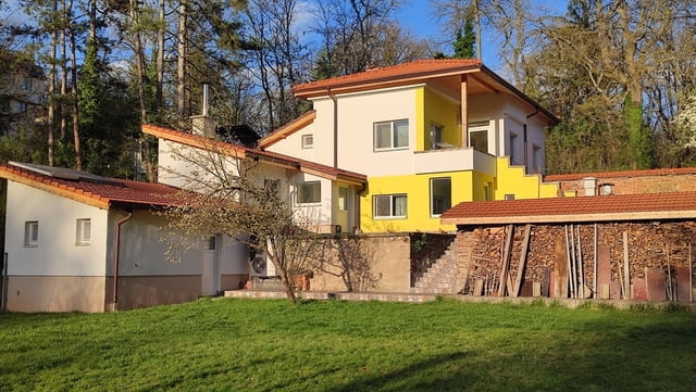 Стаи за гости в Старозагорски бани Internet, Furnished, Parking, Balcony, In the Center, Near by Bus Station, Near by Shop, Near by Park, Near by Food Store - village Starozagorski bani | Lodging - снимка 3